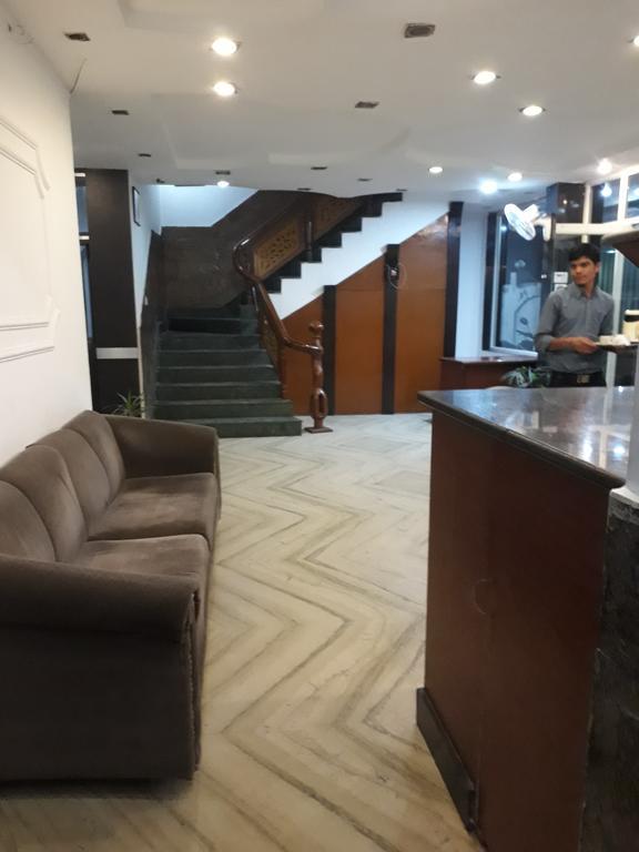 Hotel Katra Residency Eksteriør bilde